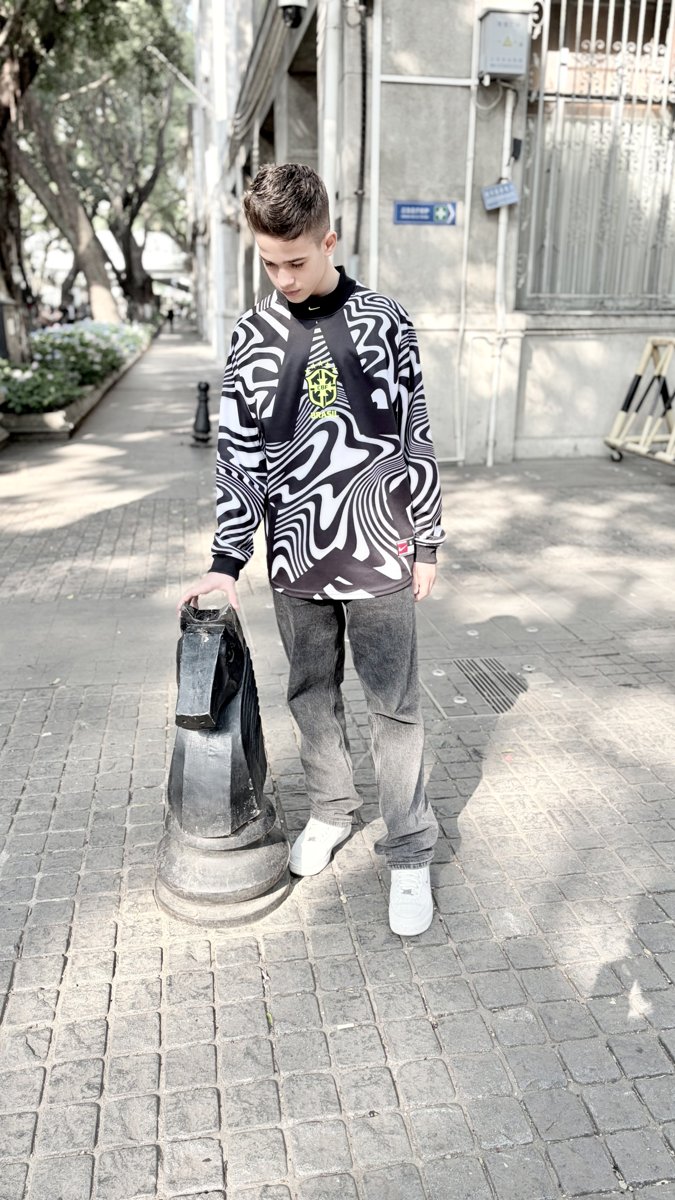 Федя на улице